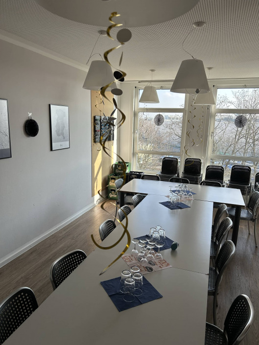 Dekorierter Pausenraum bei RAW-Partner